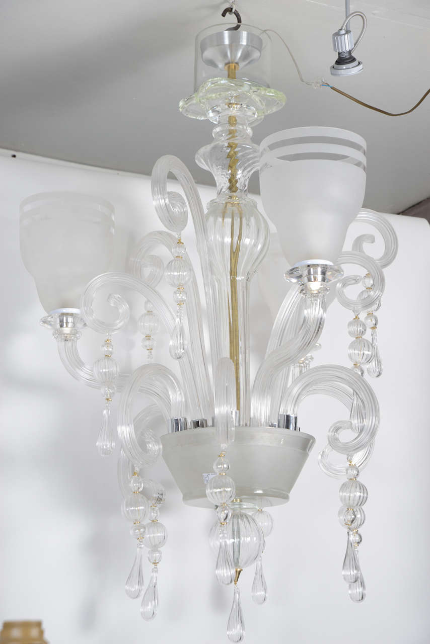Chandelier in Murano glass with three lights.
