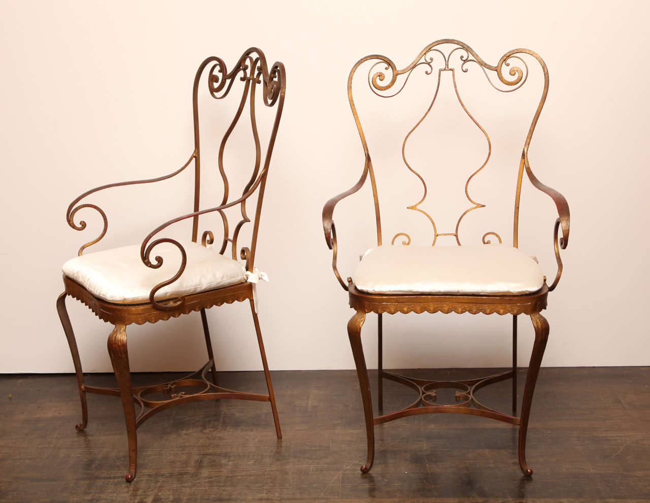 Pair of French 1940s Neo-Rococo Armchairs In Good Condition In New York, NY