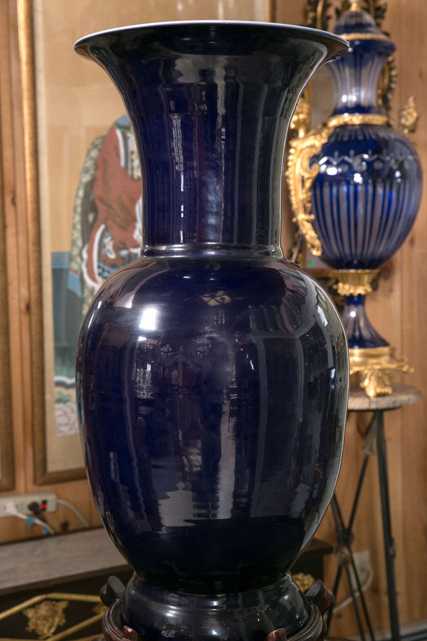 Large Chinese Porcelain Vase with Stand For Sale at 1stDibs large