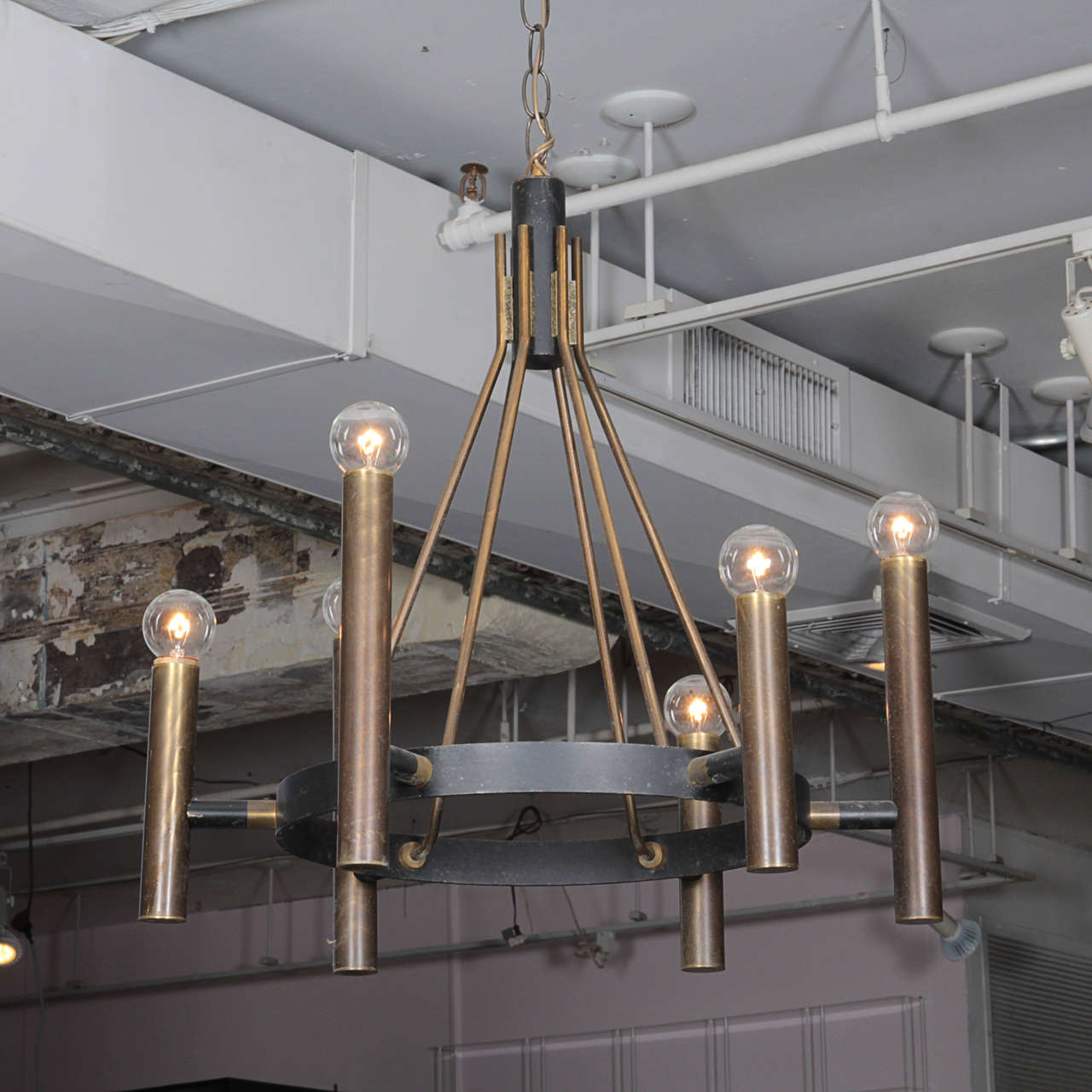 Brass 1960s Lightolier Chandelier In Excellent Condition In New York, NY