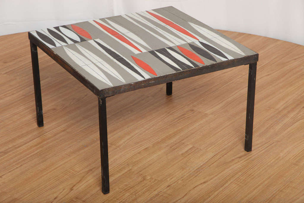 Table basse en céramique de Roger Capron avec carreaux « Navette »