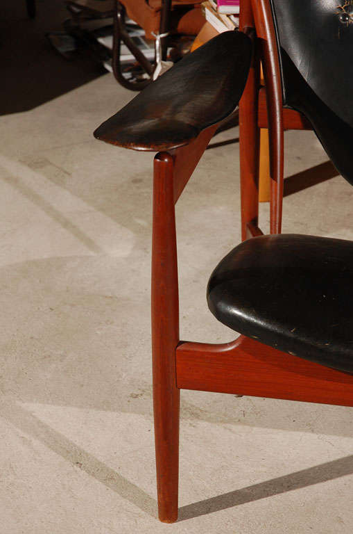 Danish Finn Juhl by Niels Vodder Chieftain  Chair