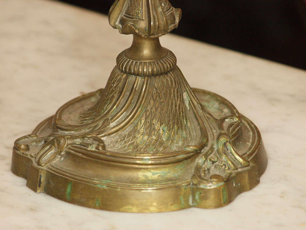 French Bronze Louis XV Bouillotte Lamp w/ Tole Shade For Sale 8