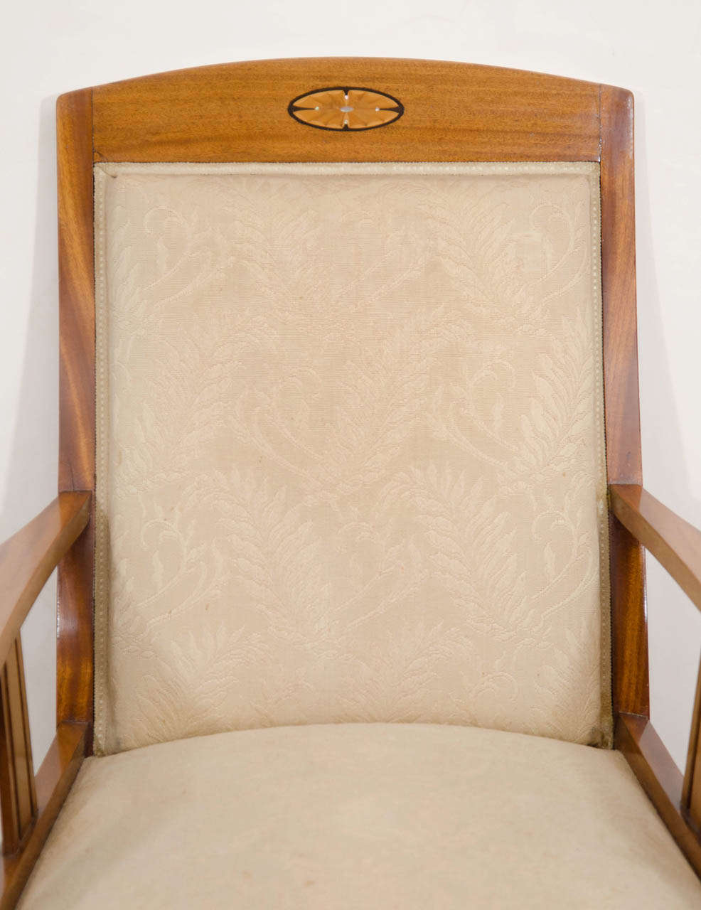 Suédois Chaises de salon Jugendstil en acajou avec incrustation d'ébène, de bouleau et de nacre en vente