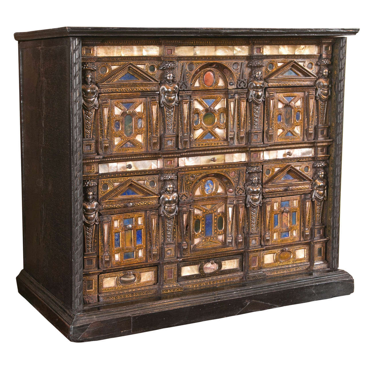 A Fine and rare Venetian table cabinet