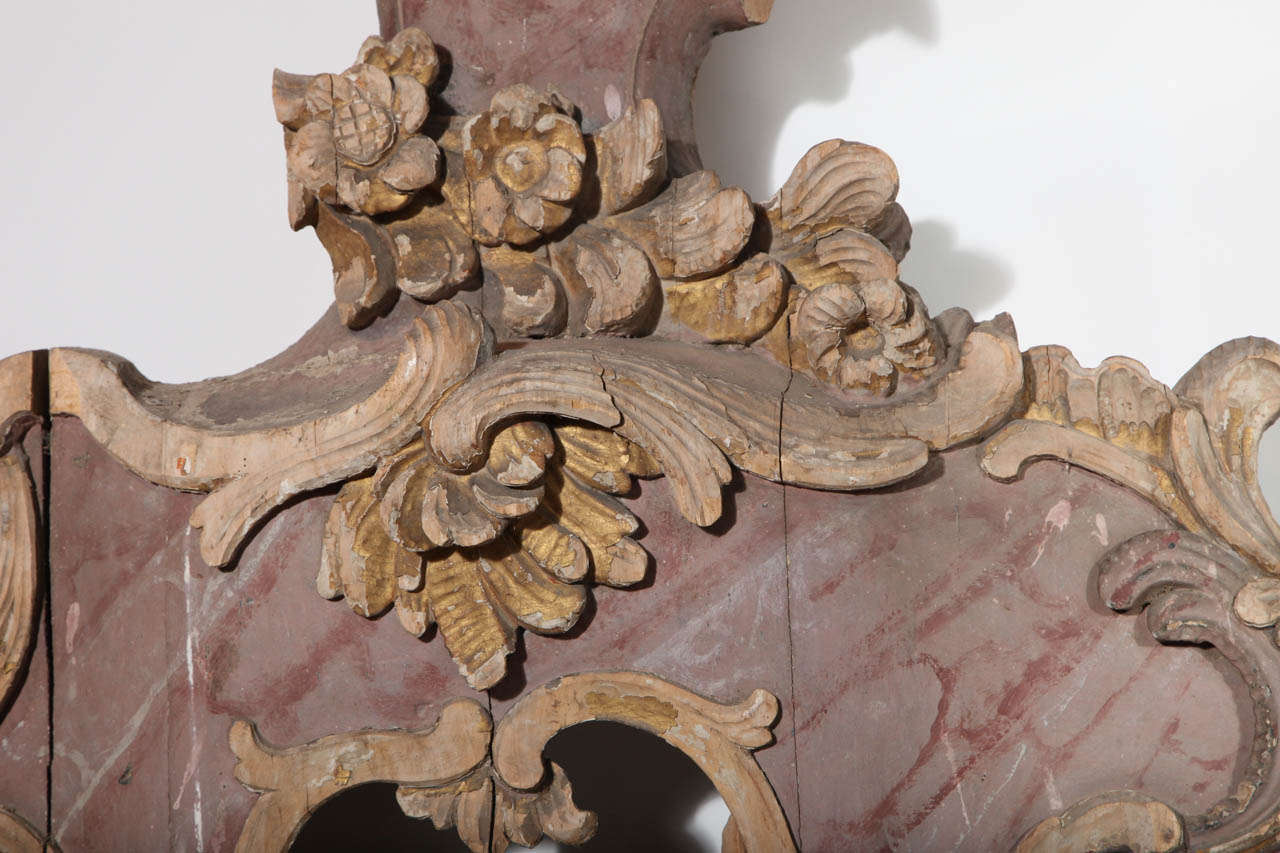 18th Century and Earlier An 18th Century Rococo Carved, Painted and Gilded Reliquaire For Sale