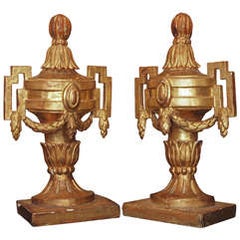 Pair of 18th c. Louis XVI Italian Gilt Wood Urns 5