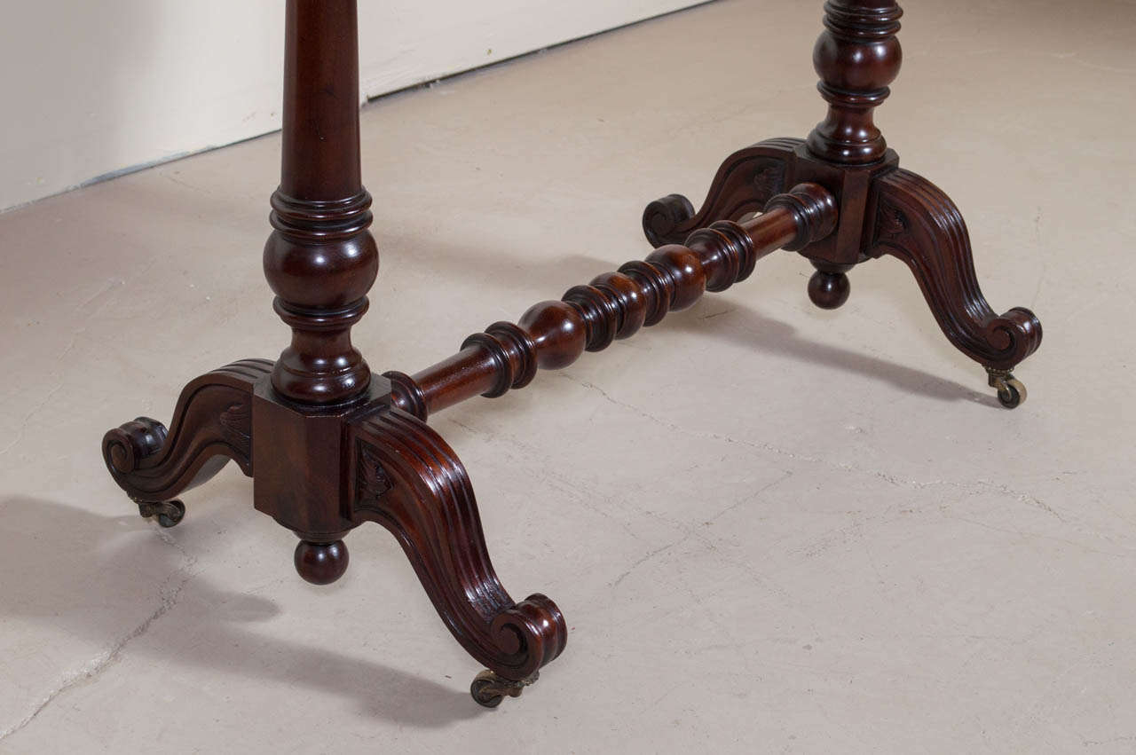 Victorian Flame Mahogany Leaf Lap Table - STORE CLOSING MAY 31ST For Sale 2
