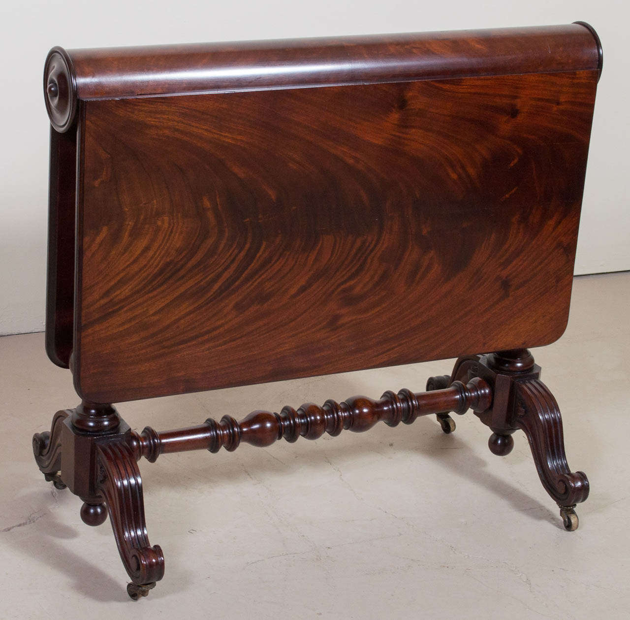 Victorian Flame Mahogany Leaf Lap Table - STORE CLOSING MAY 31ST For Sale 3