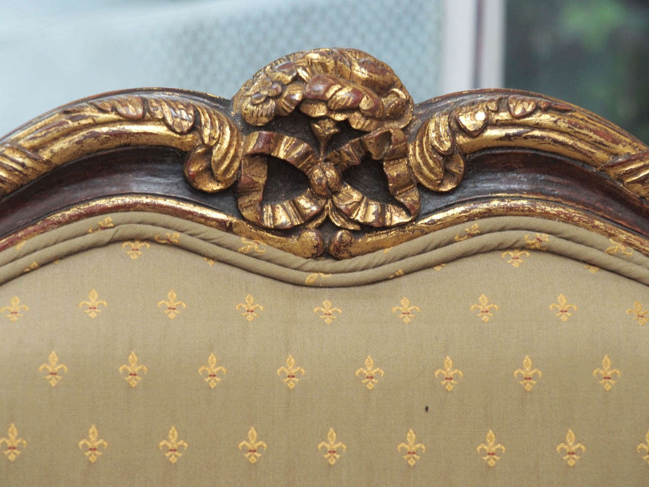 Pair of Giltwood French Fauteuils In Excellent Condition In New Orleans, LA