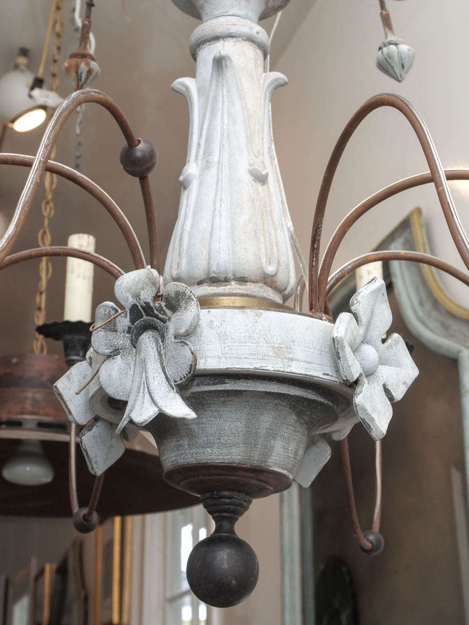 Zinc Finial Chandelier with 8 Lights In Excellent Condition In New Orleans, LA