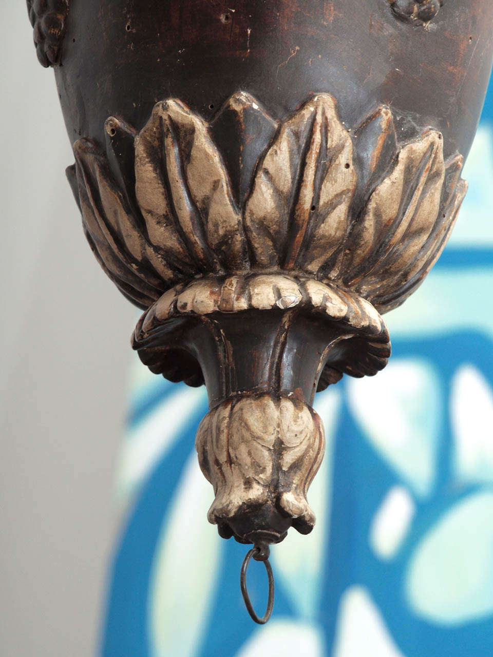 Painted Wood Chandelier with Detailed Grape Leaf Carvings For Sale 3