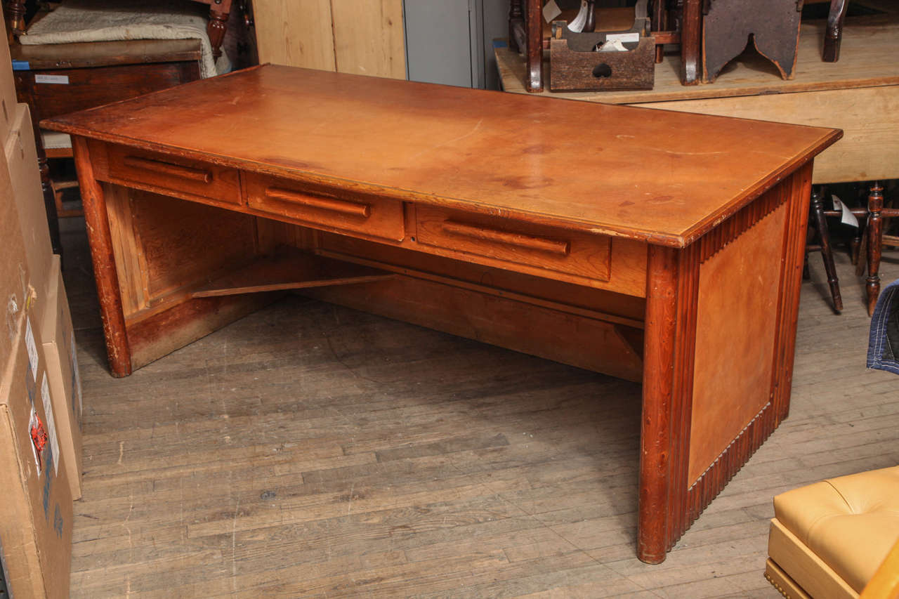 Made by a furniture maker in the Montana/Wyoming area and perhaps by an apprentice of Thomas Molesworth.

Handpicked by buyers at Ann-Morris, Inc.