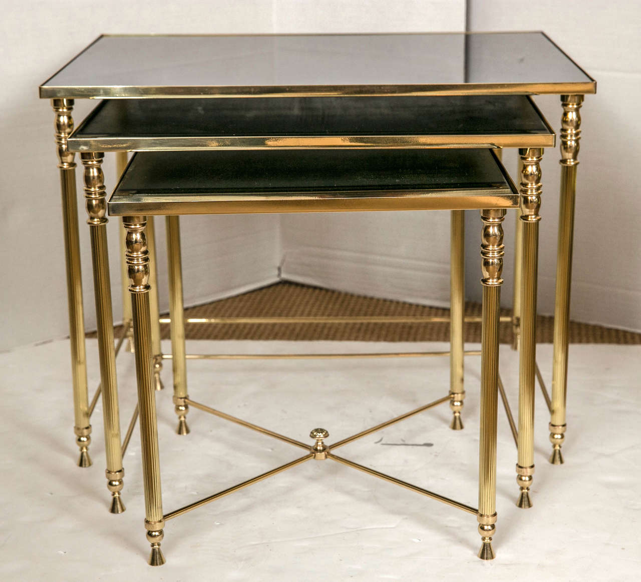 Set of Vintage French Brass Neoclassical Style Nesting Tables In Excellent Condition In Mt Kisco, NY