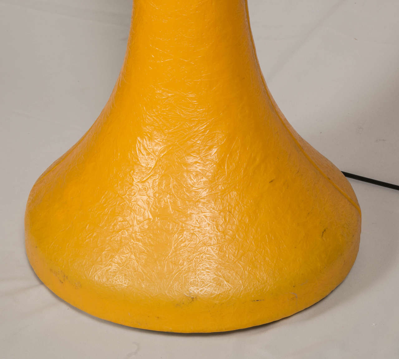 Sculptural Orange  Floor Lamp In Excellent Condition For Sale In Paris, FR