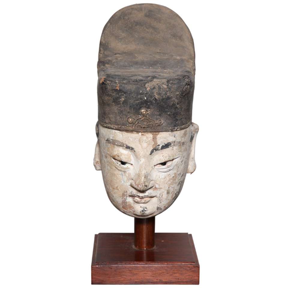 16th Century Ming Dynasty Stucco Head of an Official with Original Paint