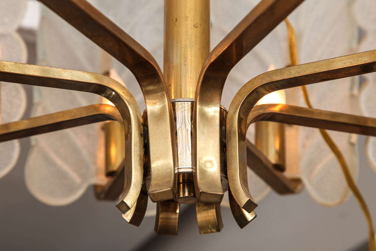 Blattförmiger Kronleuchter aus Muranoglas und Messing von Carl Fagerlund für Orrefors im Zustand „Gut“ im Angebot in New York, NY