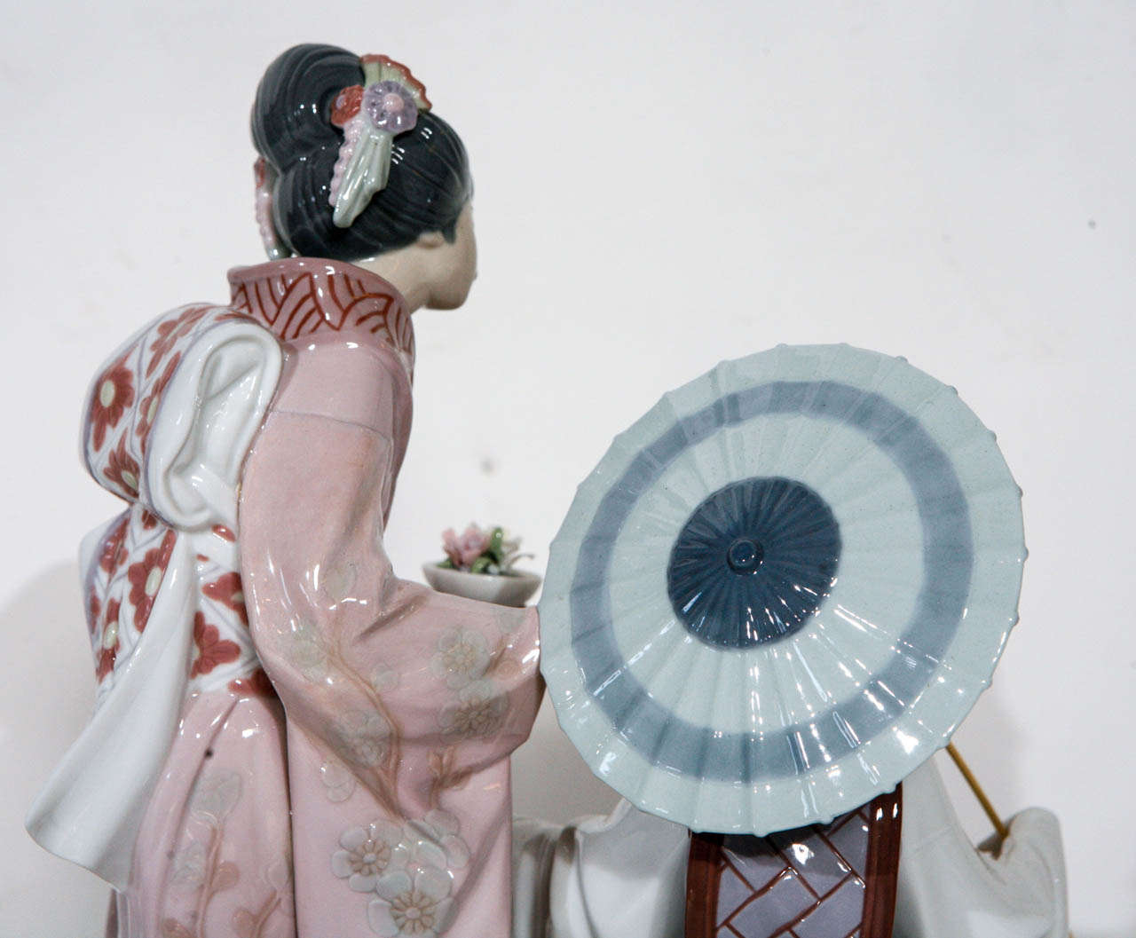 Porcelaine Charmante figurine de femme japonaise Lladro en vente