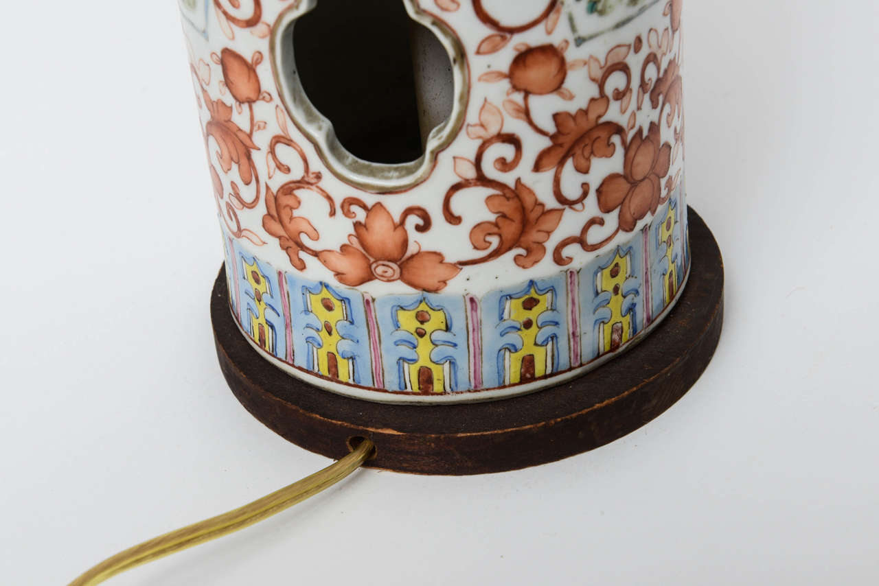 Chinese Porcelain Hat Stand Lamp, 19th Century For Sale 3
