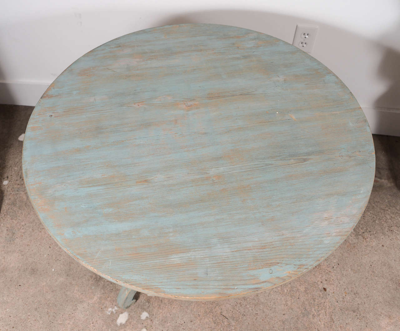 19th Century Blue Painted Swedish Pedestal Table In Excellent Condition In Houston, TX