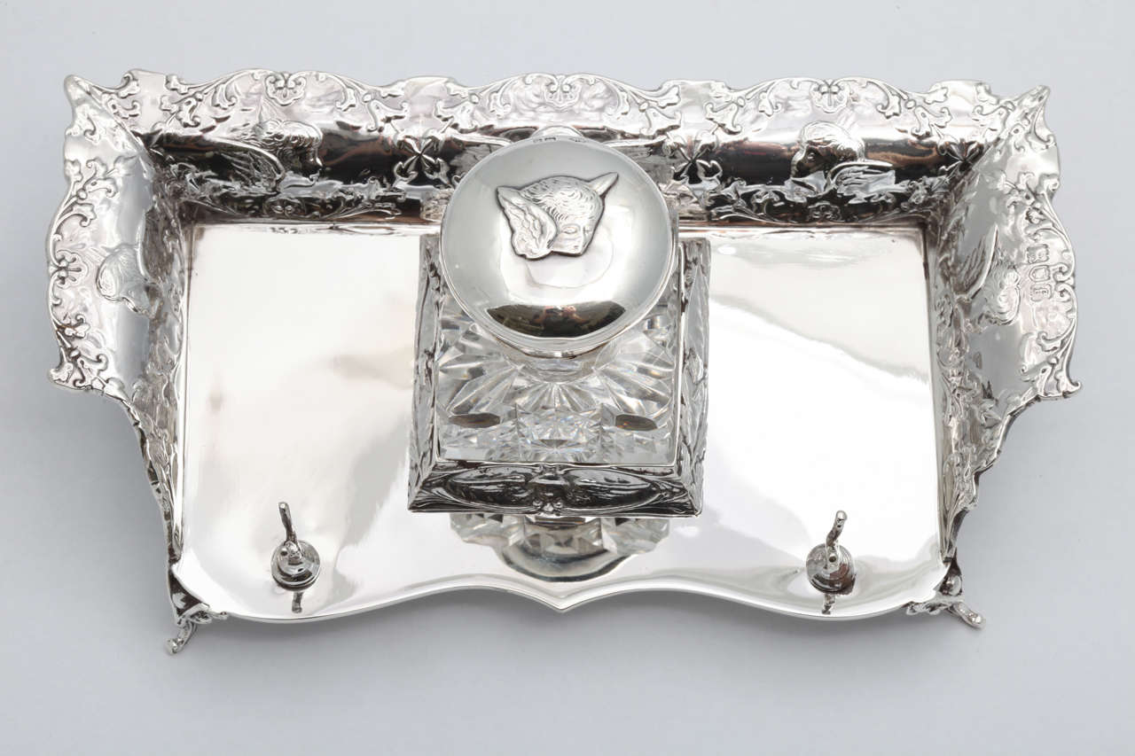 Victorian, Sterling Silver Footed Cherub-Motif Inkstand By William Comyns For Sale 4