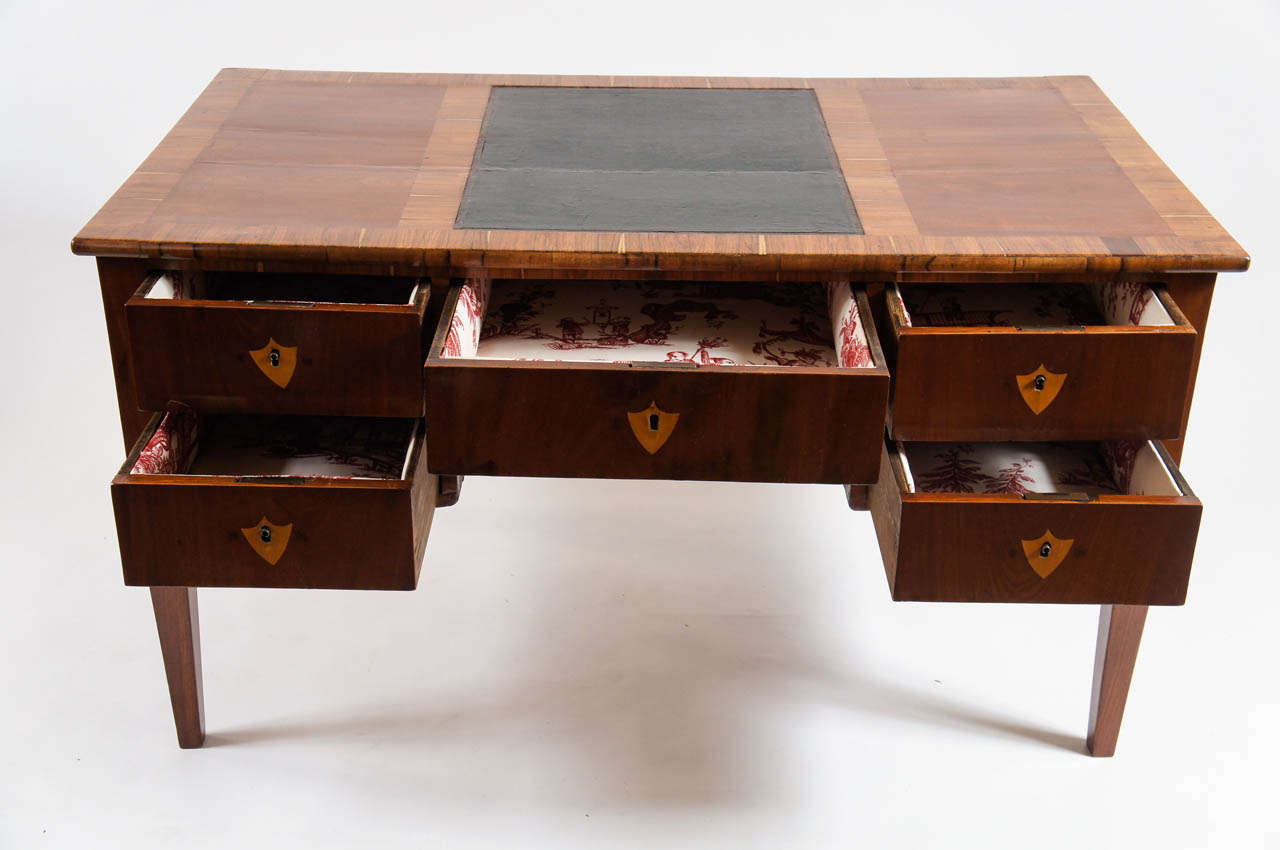 Northern Italian Biedermeier Double-Sided Desk or Bureau Plat, c. 1820 1