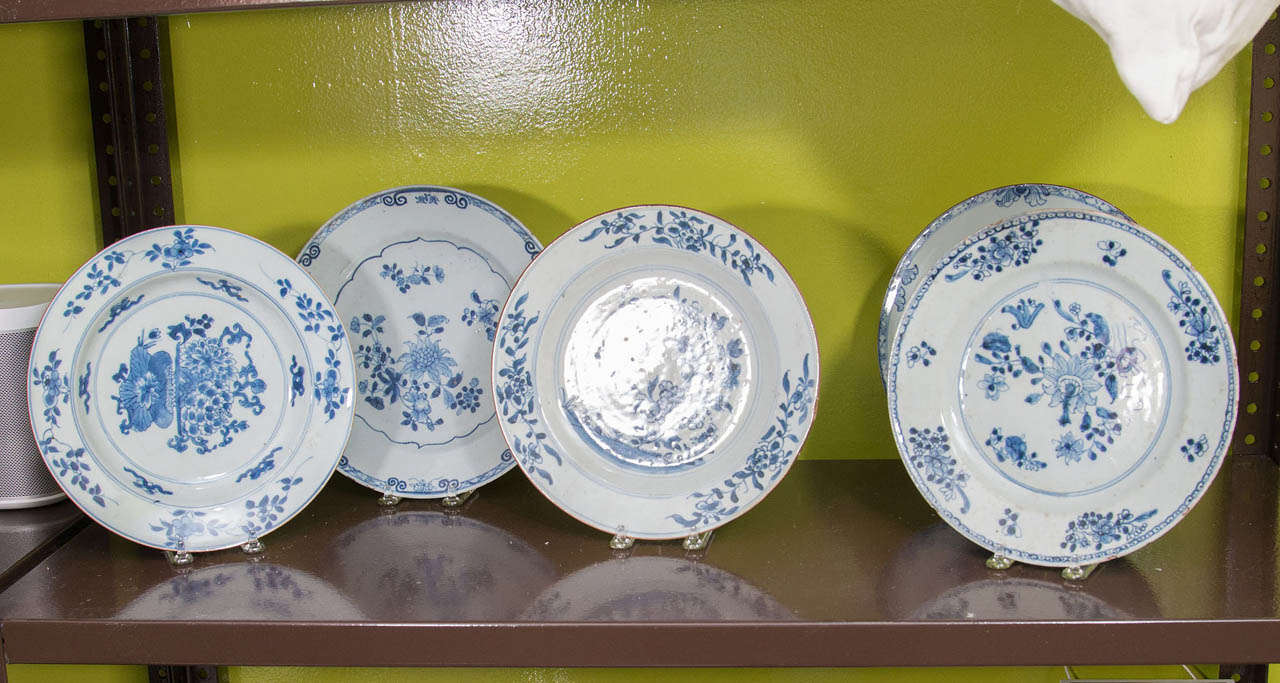 Chinese Export Porcelain Plates In Excellent Condition In New York, NY