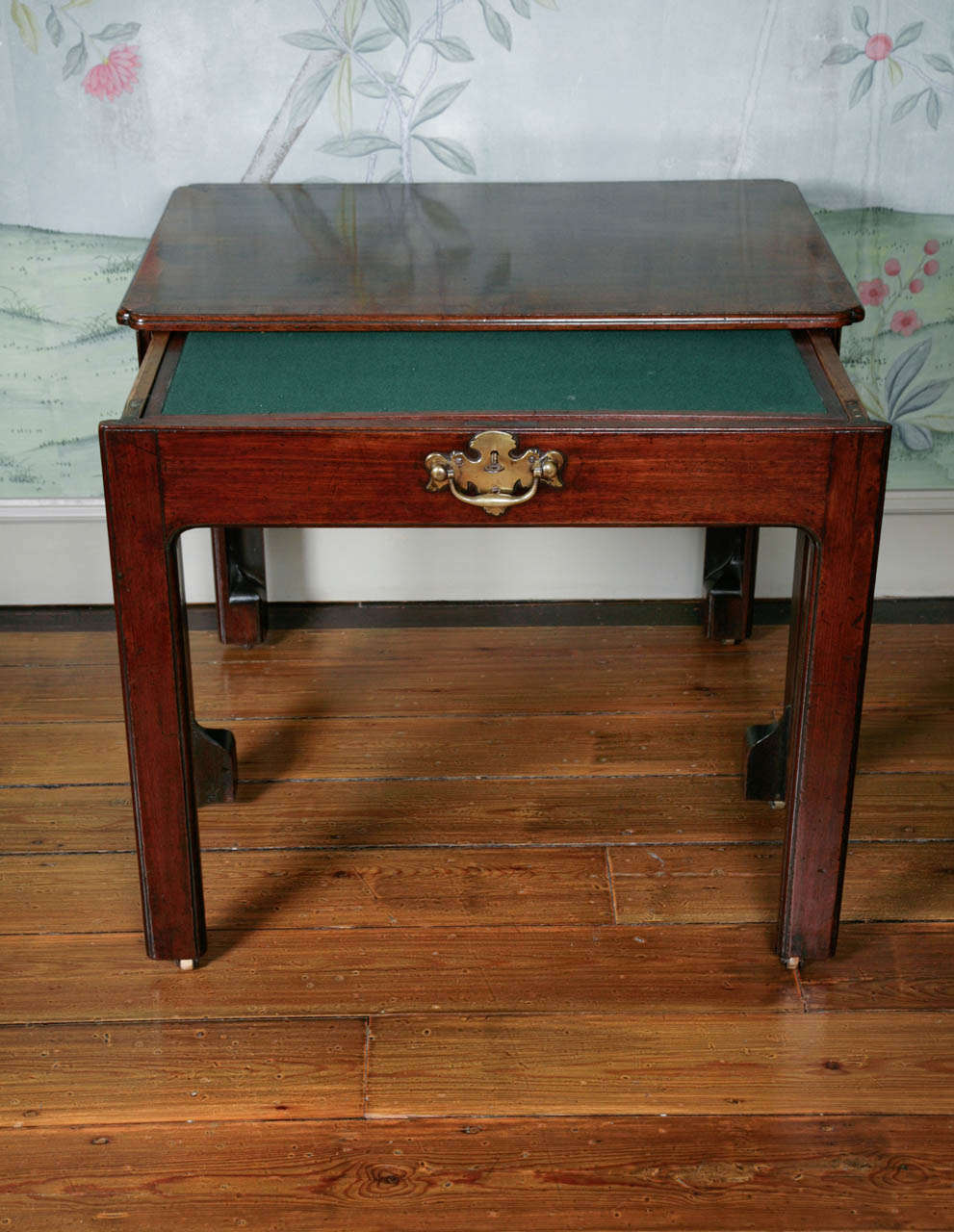 George III Mahogany Architect's or Writing Table, circa 1750 In Excellent Condition For Sale In London, GB