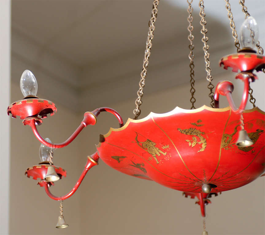 20th Century English Red Tole Chandelier With Chinoiserie Decor