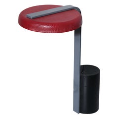 Ron Rezek Modell 110 Graue & schwarze Schreibtischlampe mit rotem Schirm