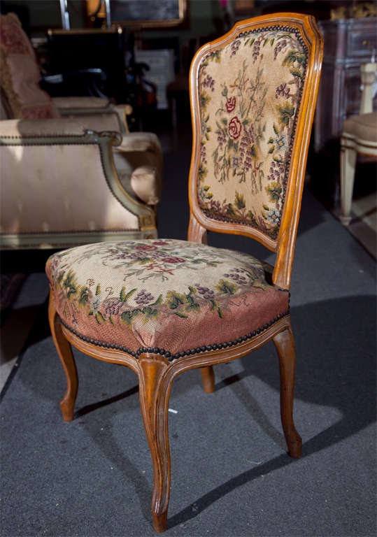 Pair of French Louis XIV Style Side Chairs In Good Condition In Stamford, CT
