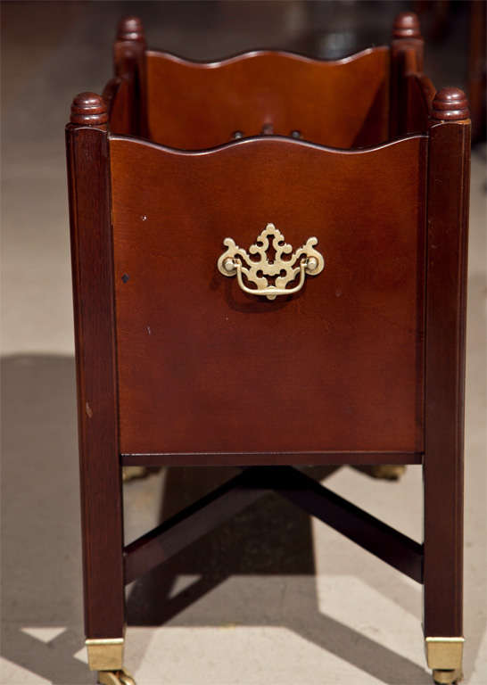 Pair of English Mahogany Magazine Racks In Good Condition For Sale In Stamford, CT