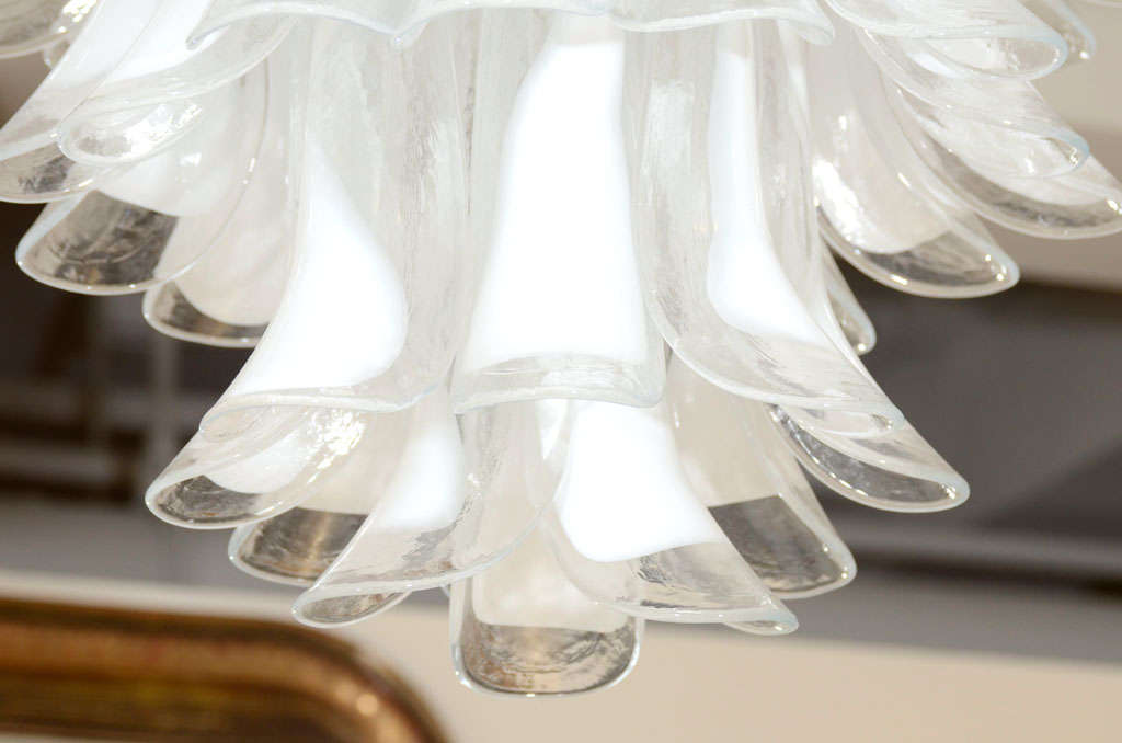 Italian Elegant Mazzega Style White Feather Murano Chandelier