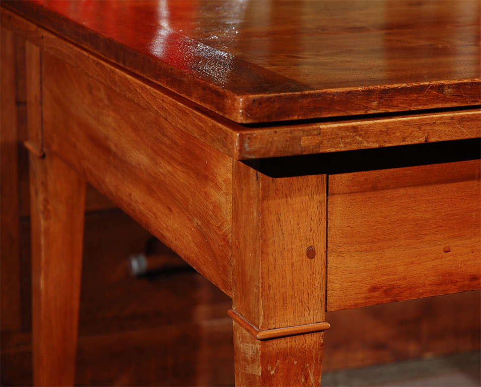 1860s French Rectangular Cherrywood Extension Table In Good Condition In Los Angeles, CA
