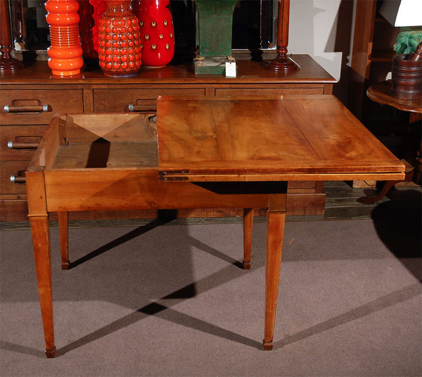 1860s French Rectangular Cherrywood Extension Table 1