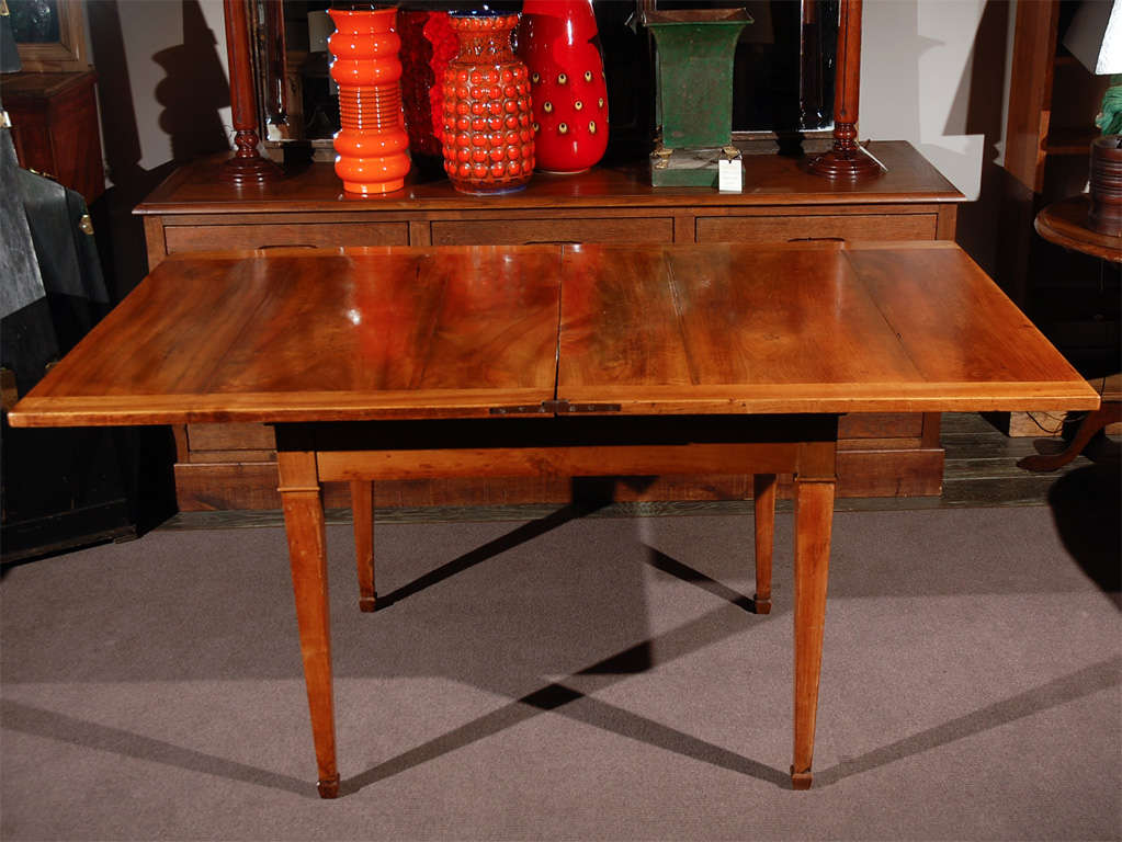 1860s French Rectangular Cherrywood Extension Table 2