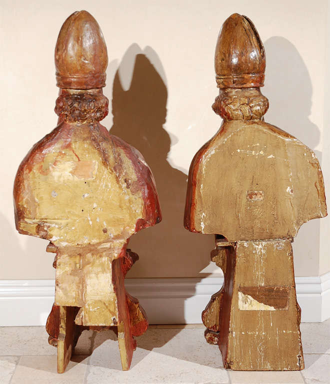 Pair of 18th Century Carved Wood Italian Popes For Sale 4