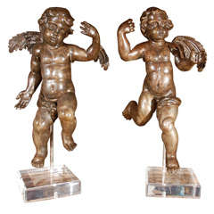 Antique Pair of Late 17th Century Italian Cherubs