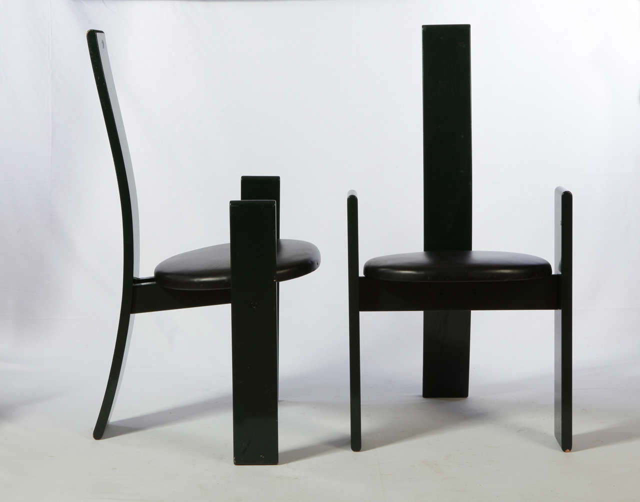 Set of  four chairs  disegned by Vico Magistretti for Poggi, 1969, 
Misure: h 98 cm  50 x 52 cm 
Bibliografy: Giuliana Gramigna “ Repertorio del design Italiano 1950-200”,2003 Umberto Allemandi Vol . 1 p.157- COPPIE CELEBRI –Sitcom Editore,2008  