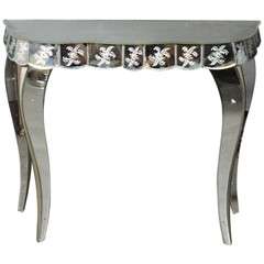 Hollywood Reversed Etched & Mirrored Console With Cabriole Legs