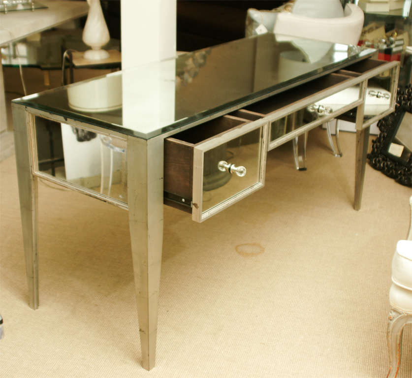 3-Drawer Mirrored Vanity/Desk 6