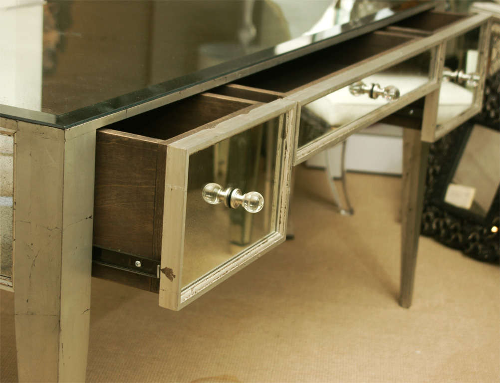 3-Drawer Mirrored Vanity/Desk 7