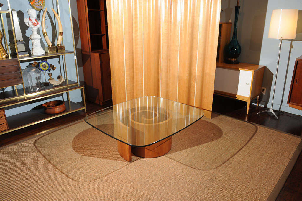 American Vladimir Kagan Snail Table