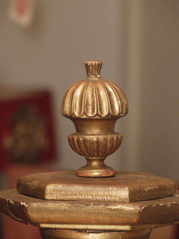 A Giltwood Urn Form Tabernacle In Good Condition For Sale In New Orleans, LA