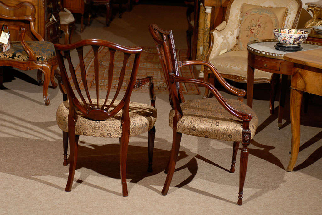Mid 19th Century English Hepplewhite Style Mahogany Arm Chairs 1