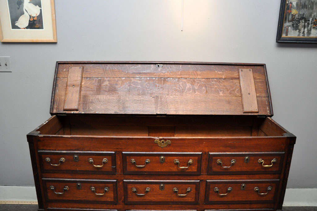 18th Century and Earlier mule chest For Sale