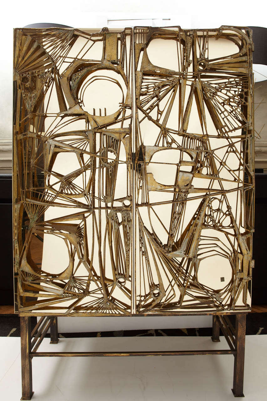 Mid-Century Modern Mirrored Lucite Cabinet 