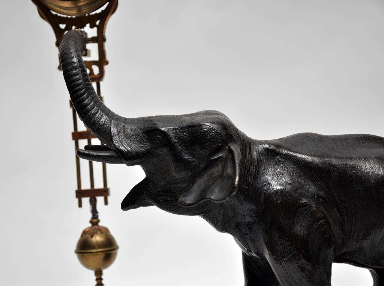Late 19th Century Patinated Bronze Elephant Clock, France, 1880 For Sale