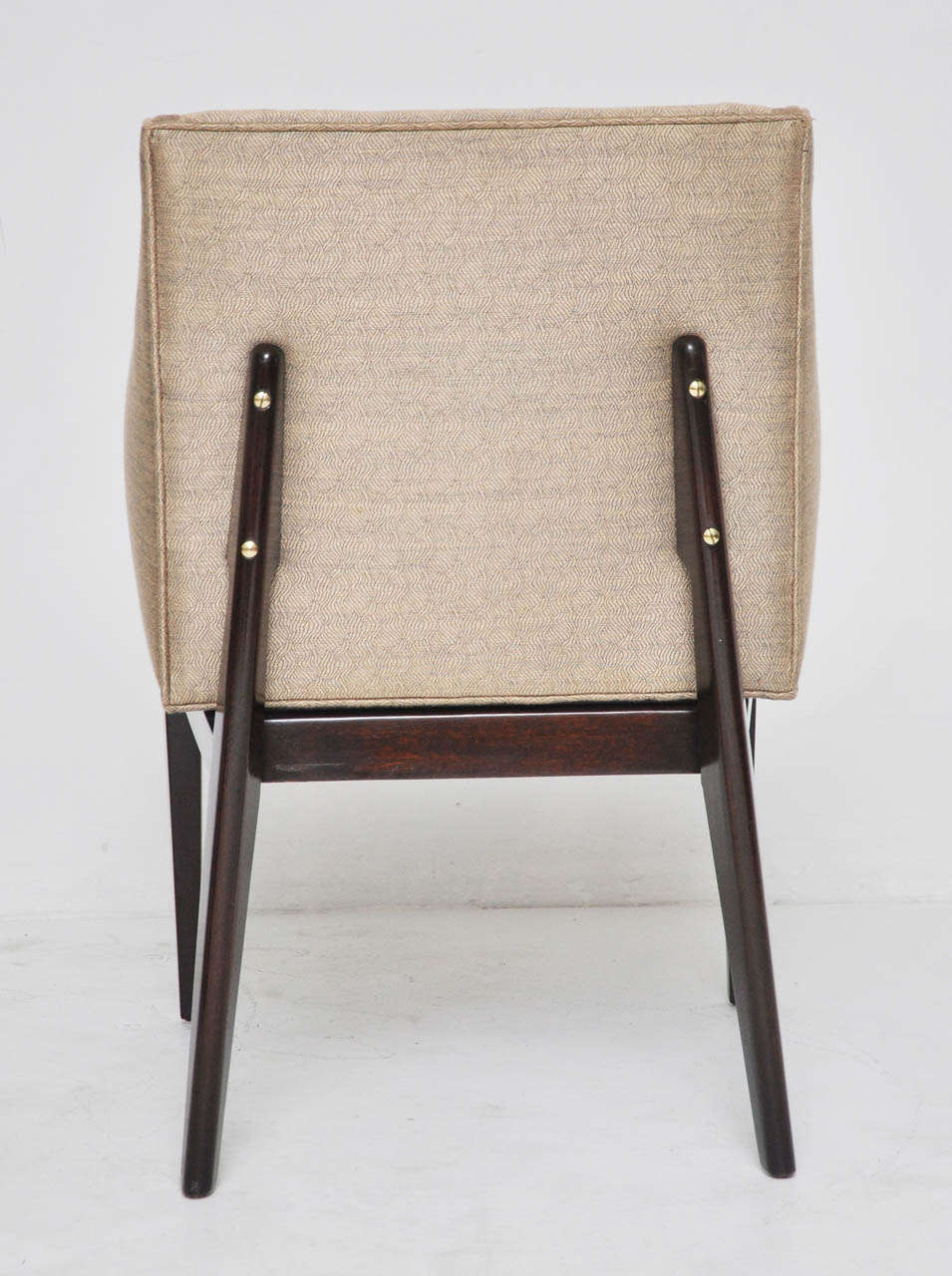 Dunbar Bracket Back Dining Chairs by Edward Wormley In Excellent Condition In Chicago, IL