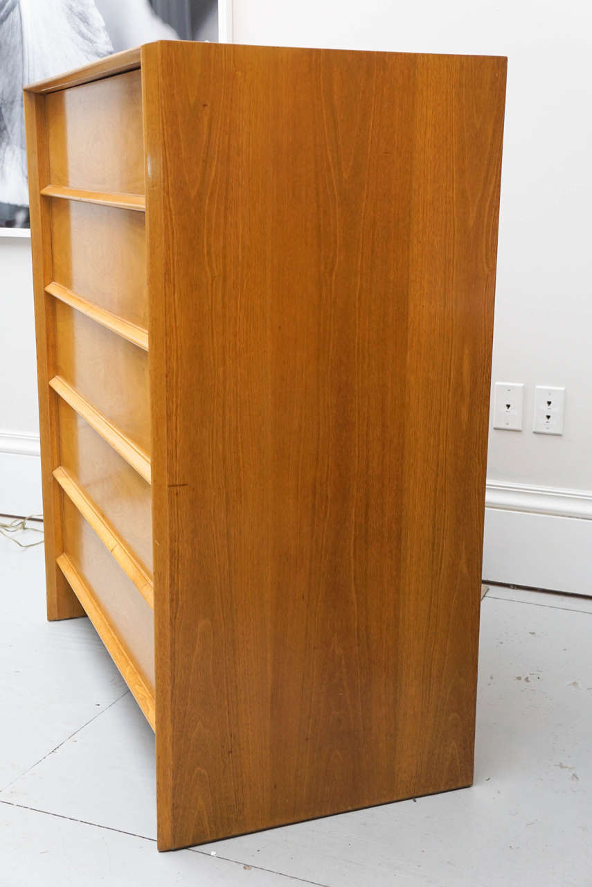 Mid-Century Robsjohn-Gibbings Chest of Drawers for Widdicomb 1